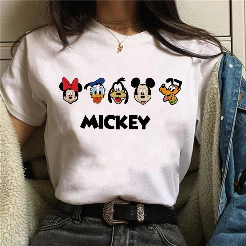 Camiseta Mickey e Minnie Mouse